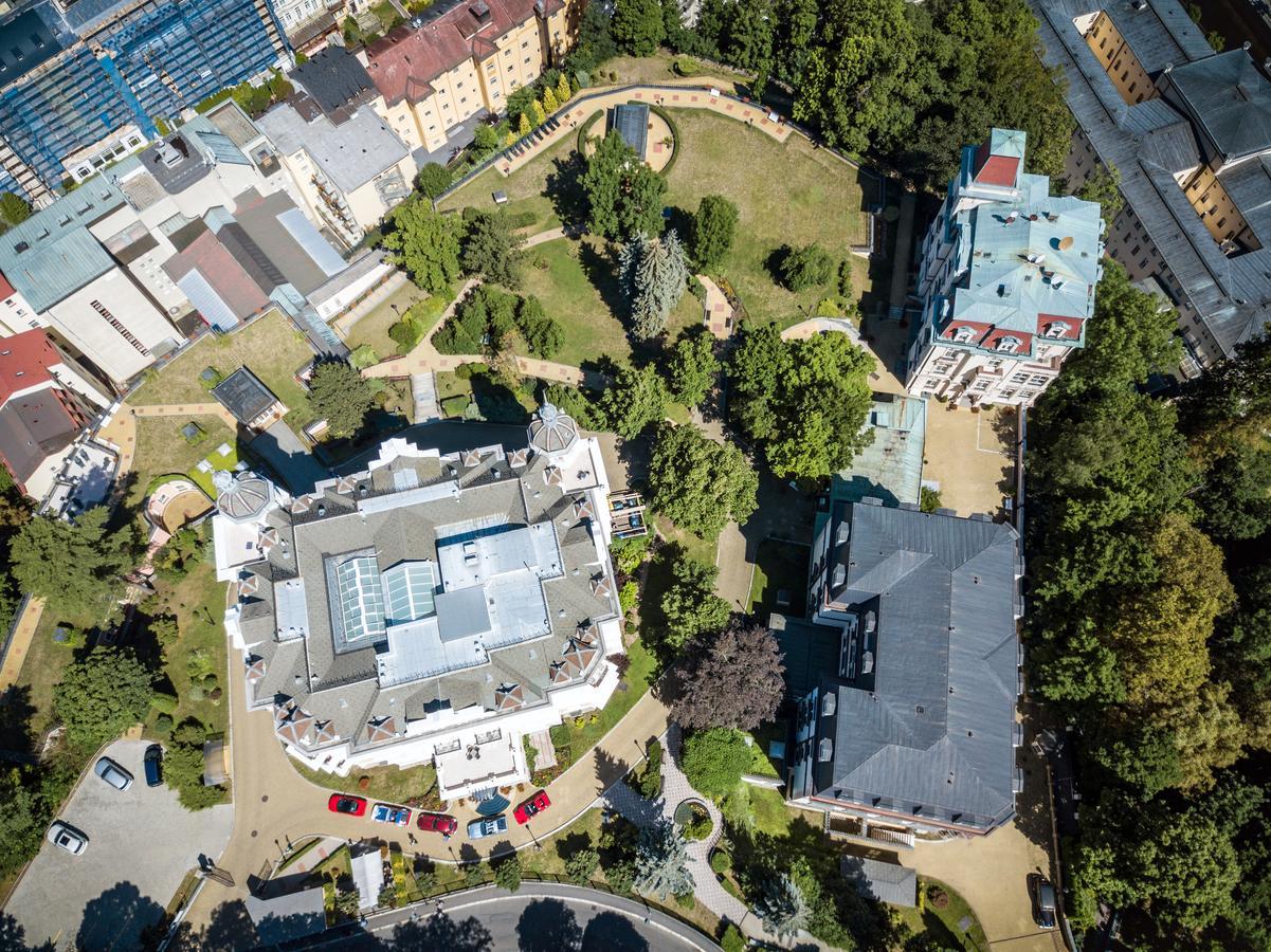 Bristol Kralovska Vila 카를로비바리 외부 사진